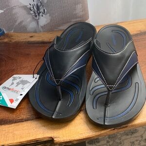 AeroMotion Black and Blue Women's Sandals